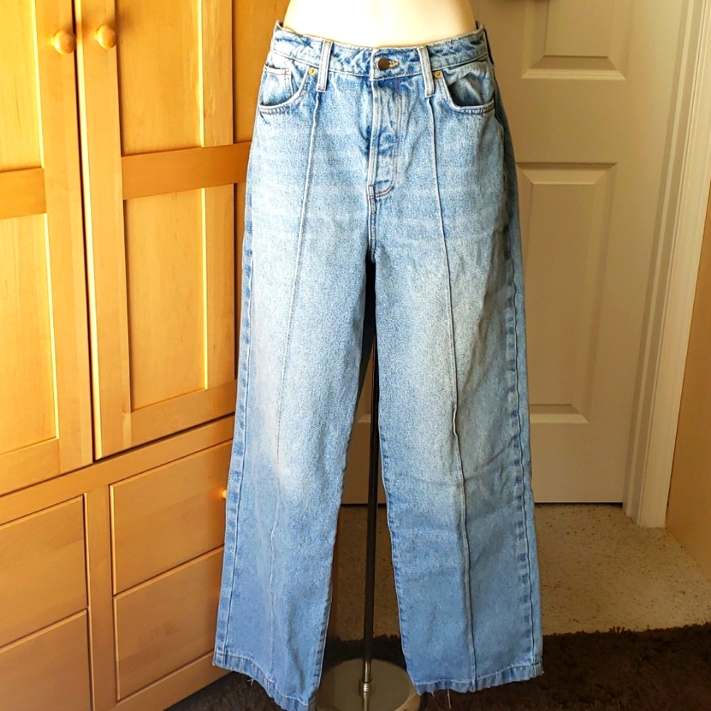 Forever 21 High Rise Button Denim Blue Mom Jeans Size 27